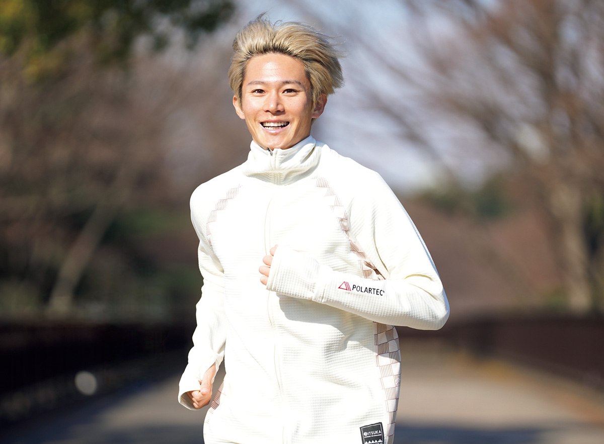 ランニングアドバイザー・三津家貴也さんが走る様子