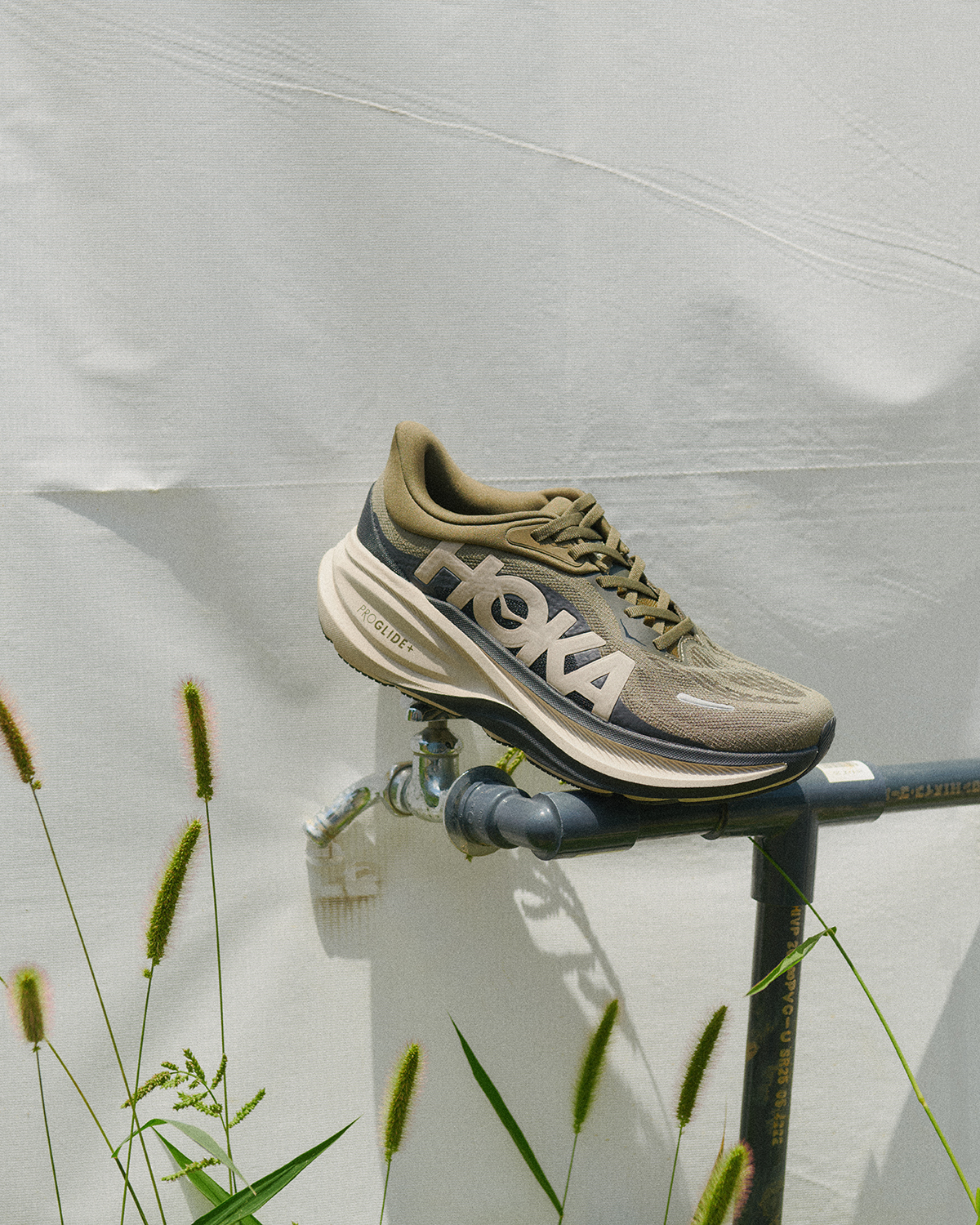 〈HOKA〉の《CLIFTON PRO》｜履きたい、走りたい