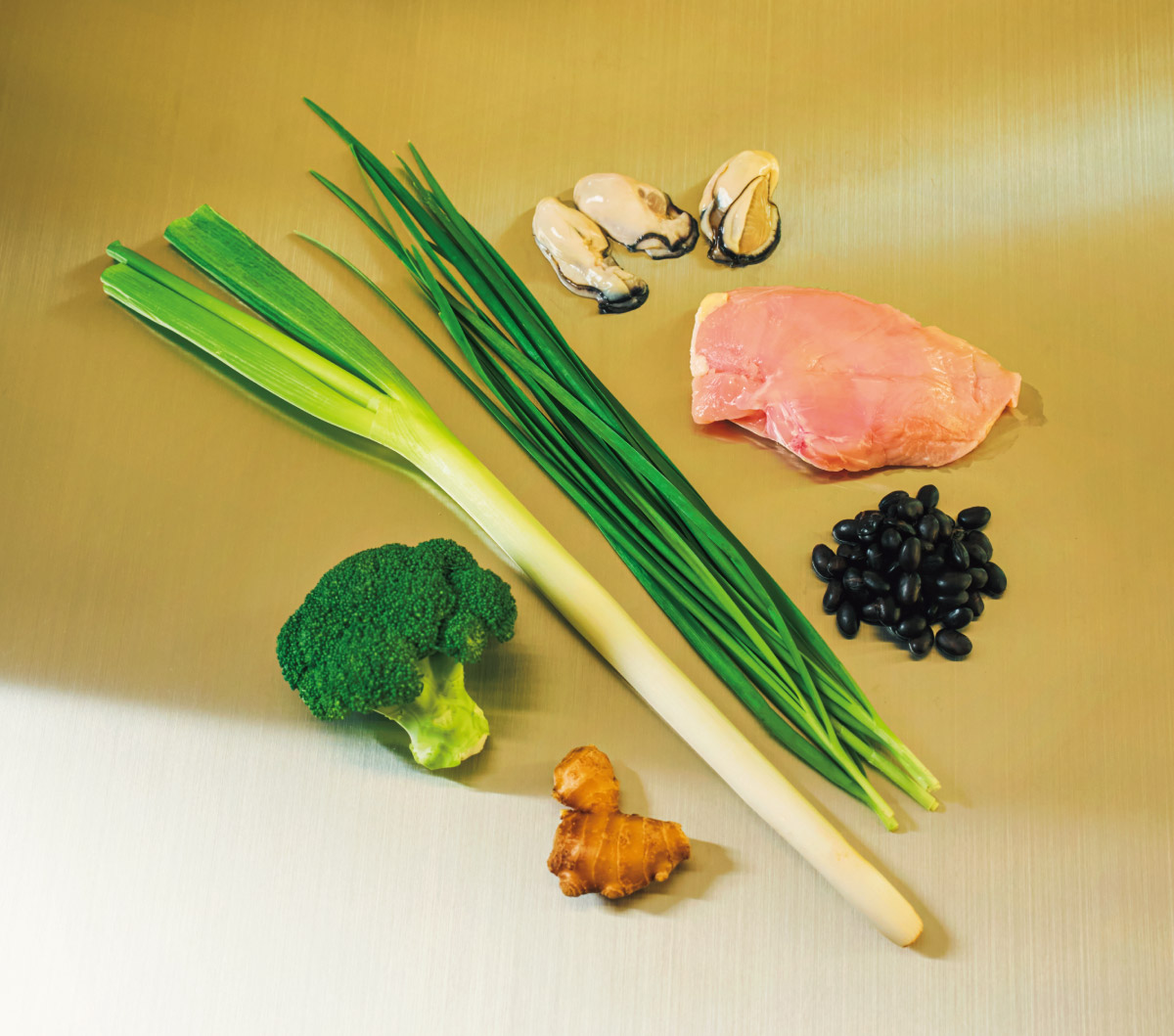 冬の養生食材:ネギ・ニラ・牡蠣・鶏肉・黒豆・生姜