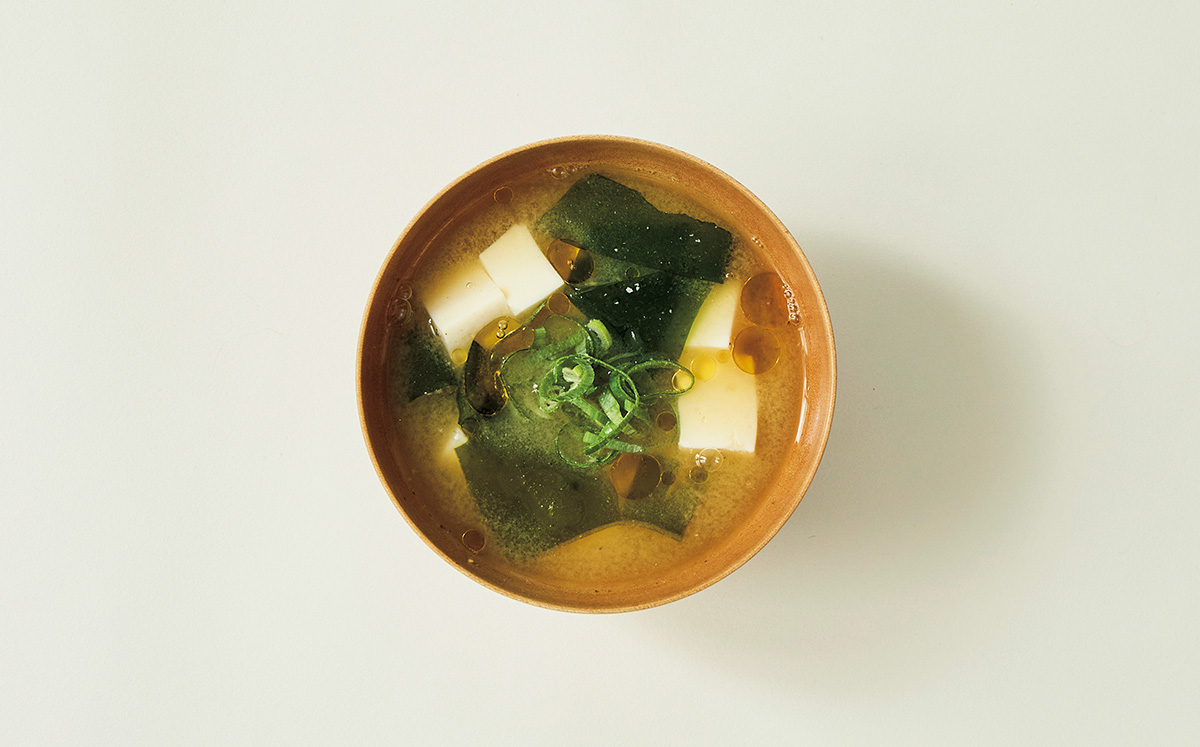 お味噌汁にごま油を足す